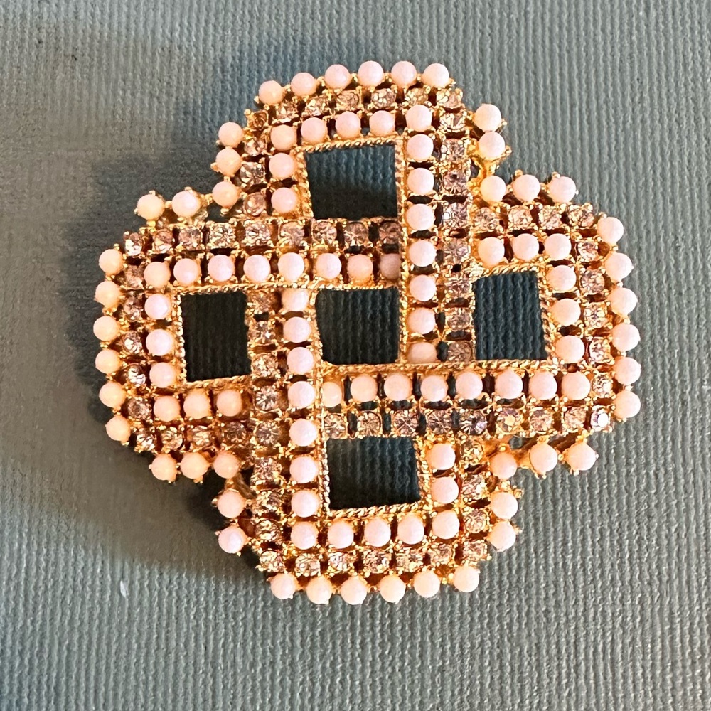 Vintage Elegant Gold and White Maltese Cross Brooch